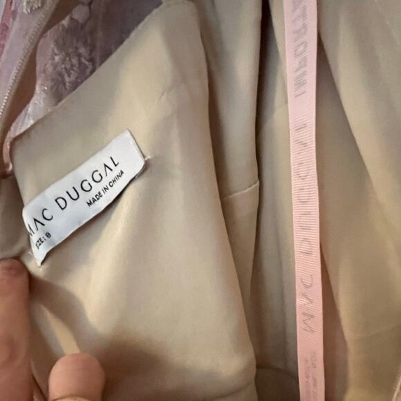 Mac Duggle Beige Embellished High Neck Long Sleeve Midi Dress sz 8 Style #70237 - Picture 3 of 8